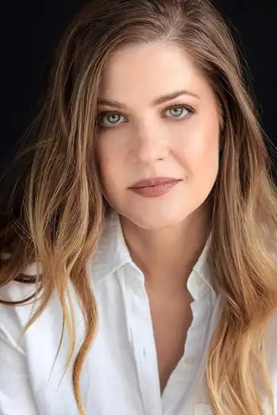 Tammy Gillis headshot