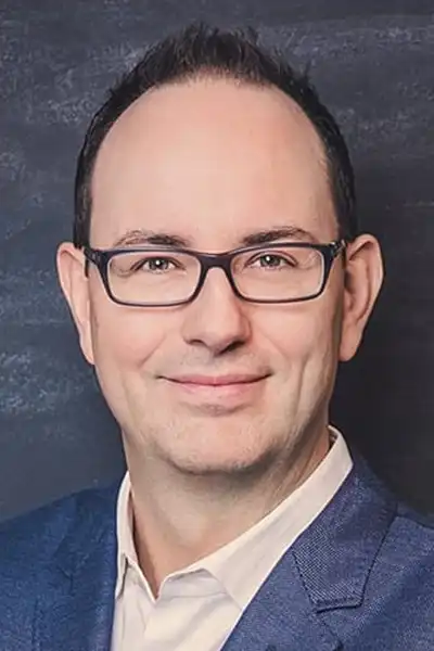 Jamie Goehring headshot