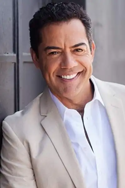 Carlos Gómez headshot
