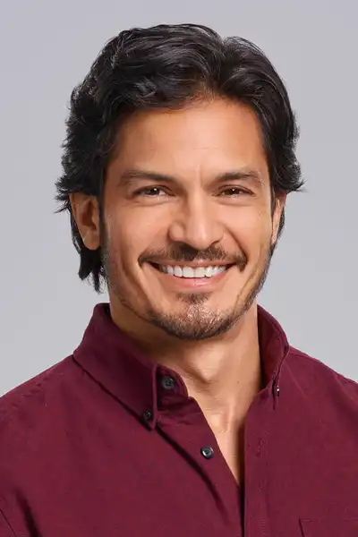 Nicholas Gonzalez headshot