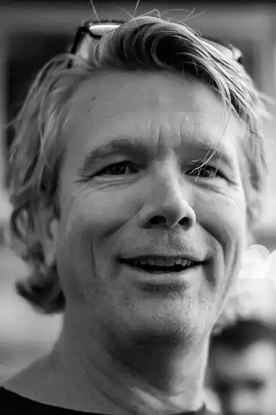 Russ Goozee headshot