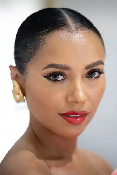 Kat Graham headshot