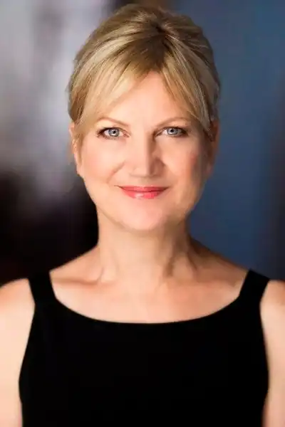 Kathryn Greenwood headshot