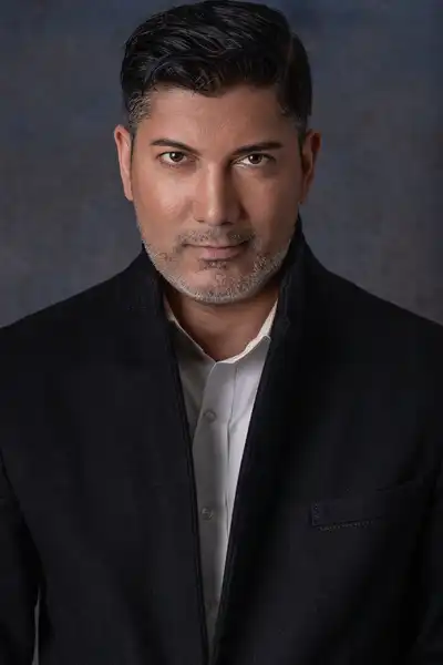 Zahf Paroo headshot