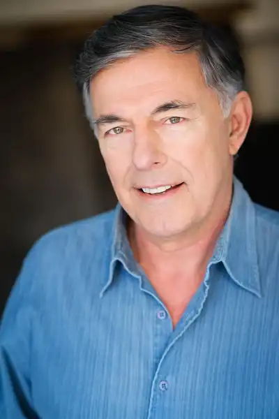 Fred Henderson headshot