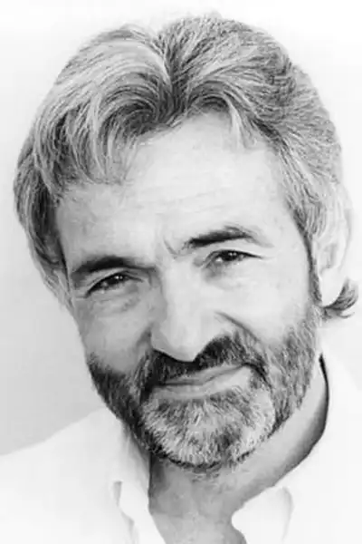 Tim Henry headshot
