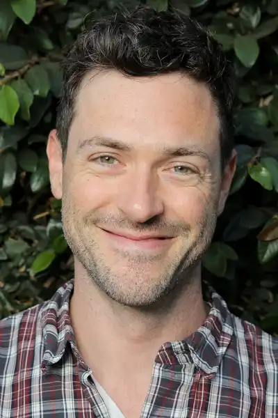 Brendan Hines headshot