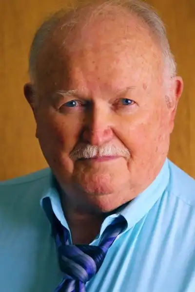 Charlie Holliday headshot
