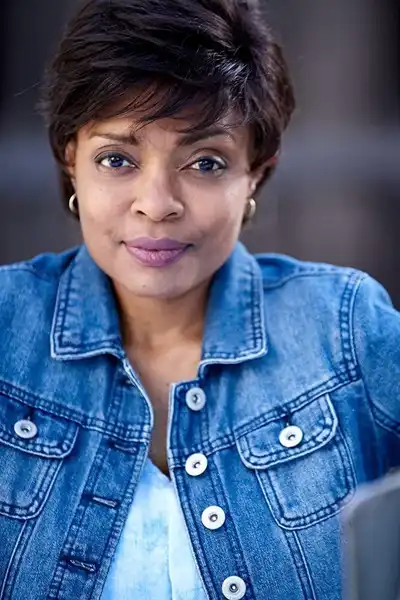 Maria Howell headshot
