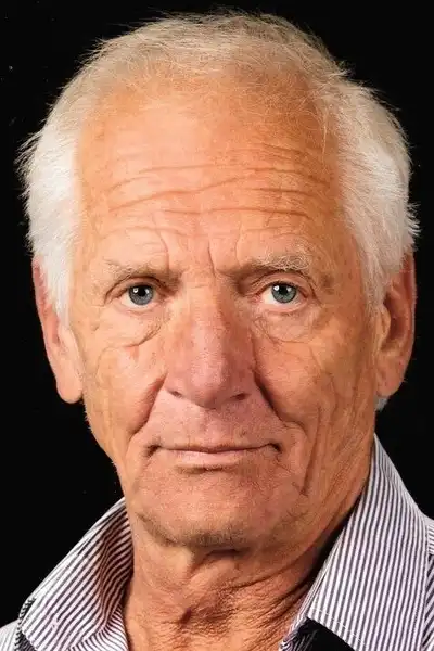 Scott Hylands headshot