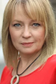 Martha Irving headshot