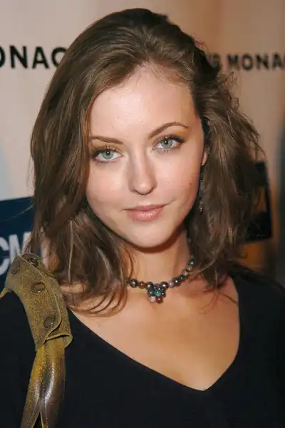 Katharine Isabelle headshot