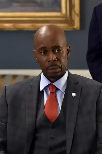 Phillip Jarrett headshot
