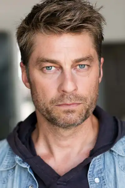 Jamison Jones headshot