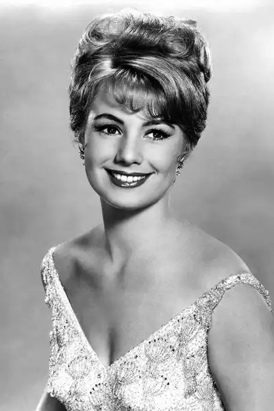 Shirley Jones headshot