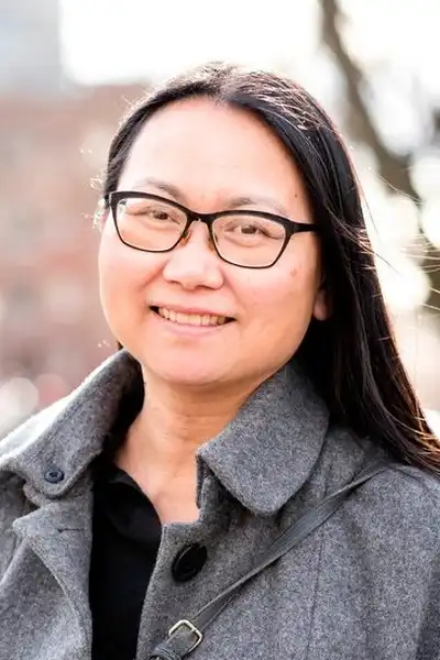 Winnifred Jong headshot