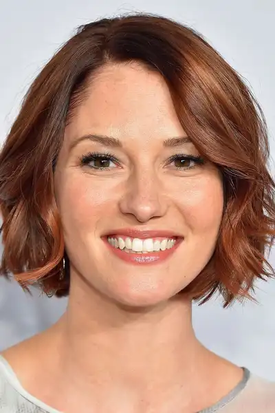 Chyler Leigh headshot