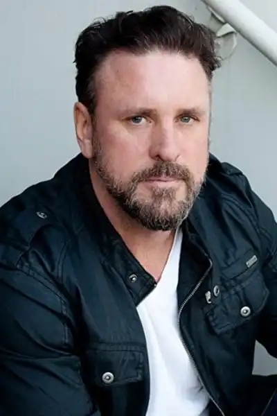 Nels Lennarson headshot