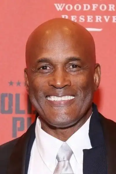 Kenny Leon headshot