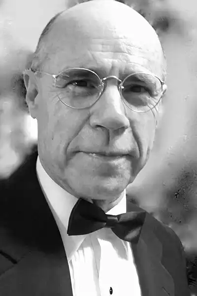 Barry Livingston headshot