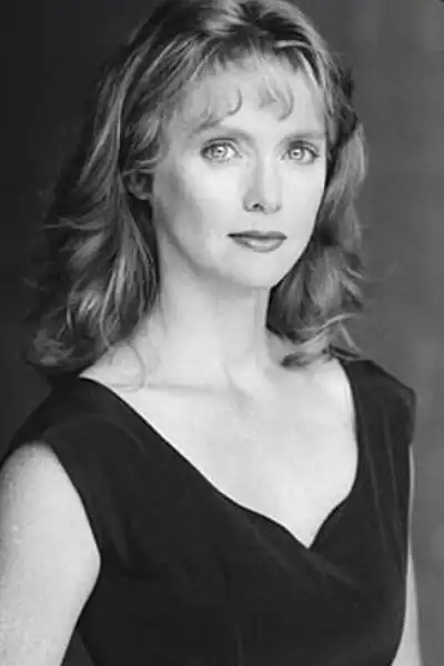 Wendy Lyon headshot