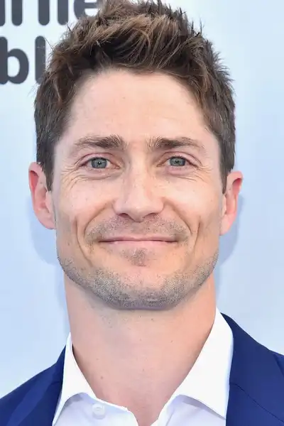 Matthew MacCaull headshot