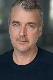 Euan Macnaughton headshot