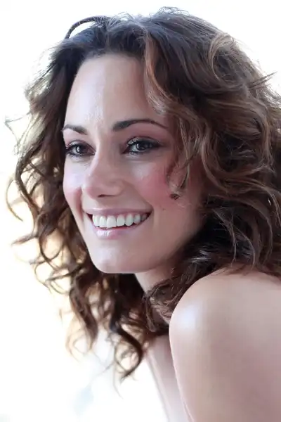 Natalie Brown headshot