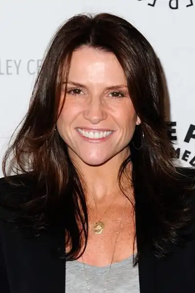 Gina Matthews headshot