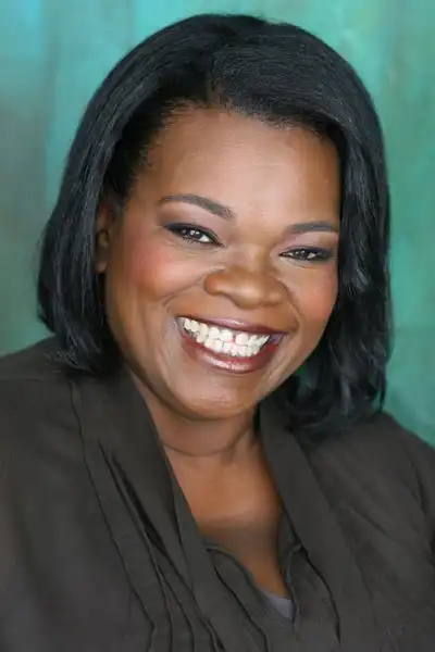 Davenia McFadden headshot