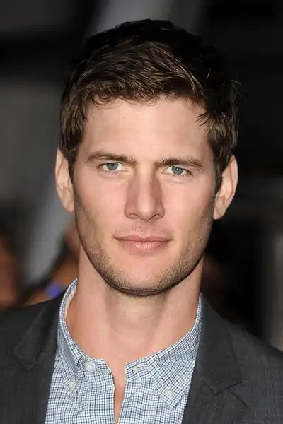 Ryan McPartlin headshot