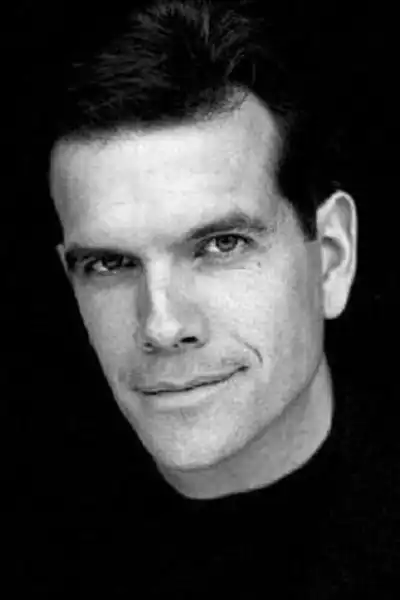 Paul Miller headshot