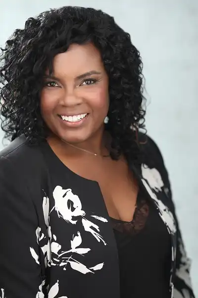 Angela Moore headshot