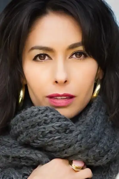 Carmen Moore headshot