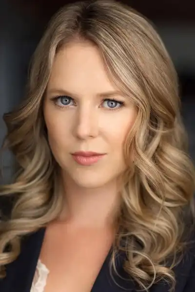 Tegan Moss headshot