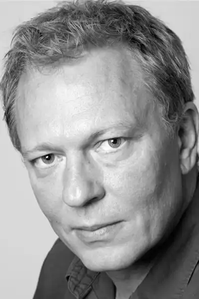 Conor Mullen headshot