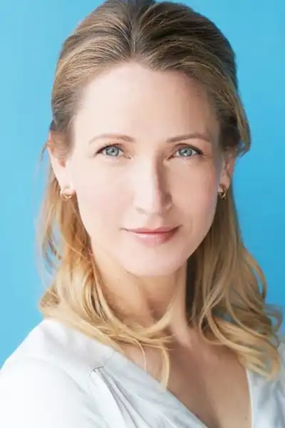 Michelle Nolden headshot