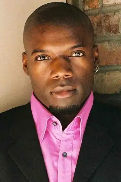 Panou headshot