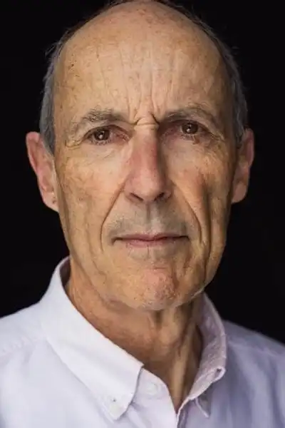 Mark Penfold headshot