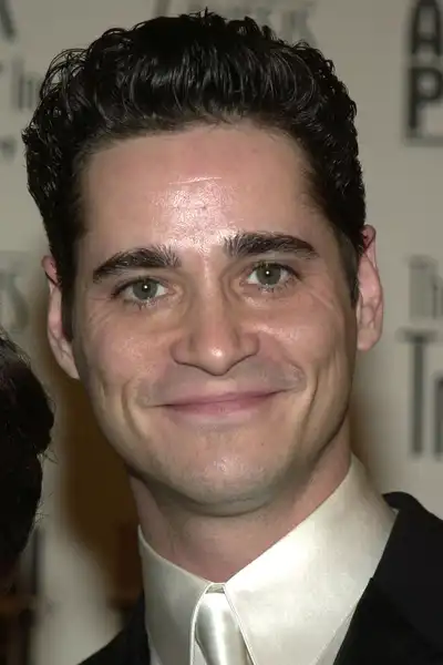 Seth Peterson headshot