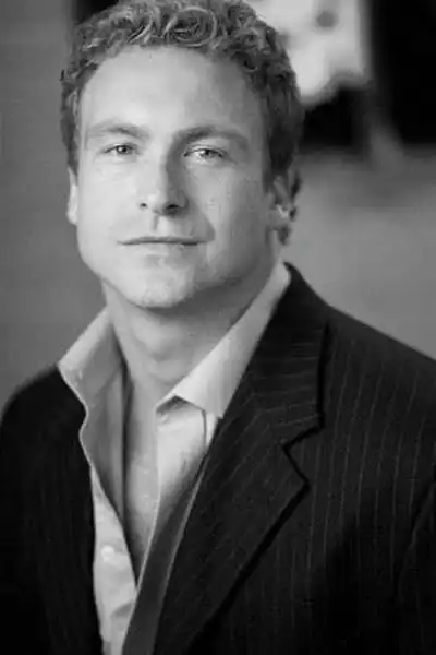 Dan Petronijevic headshot