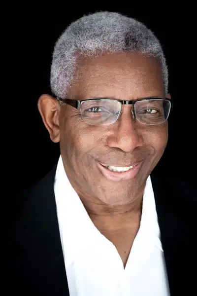 Tom Pickett headshot