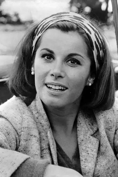 Stefanie Powers headshot