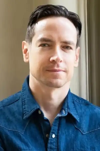 Sascha Radetsky headshot