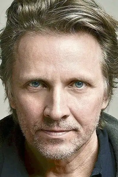 John Ralston headshot