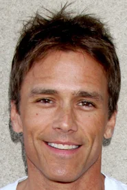 Scott Reeves headshot