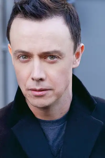 Adam Greydon Reid headshot