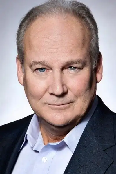 Brett Rice headshot