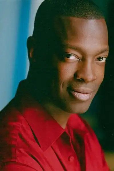 Martin Roach headshot