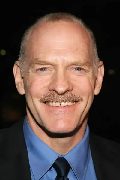 Casey Sander headshot